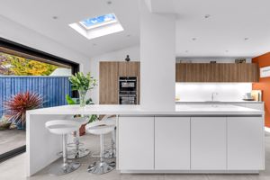 Photo 27- click for photo gallery